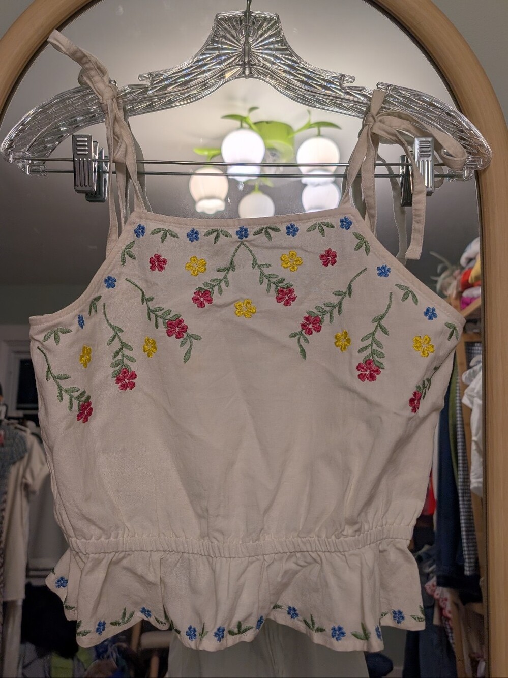 mo:vint Embroidered Floral Tank